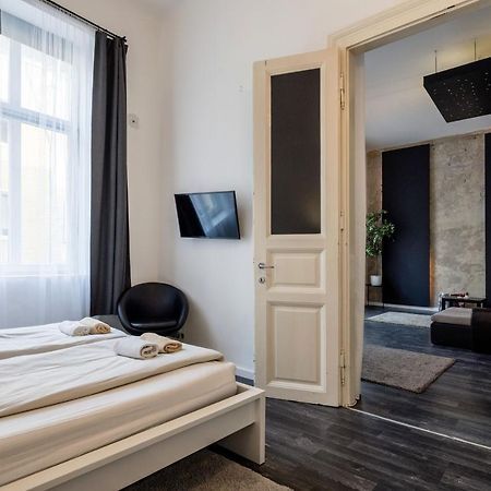 Spacious Apartment Almassy Budapest Exteriör bild